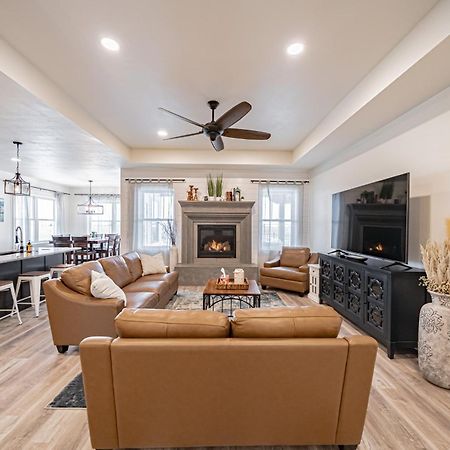 אשטון Teton Valley Getaway With Private Deck And Hot Tub! מראה חיצוני תמונה