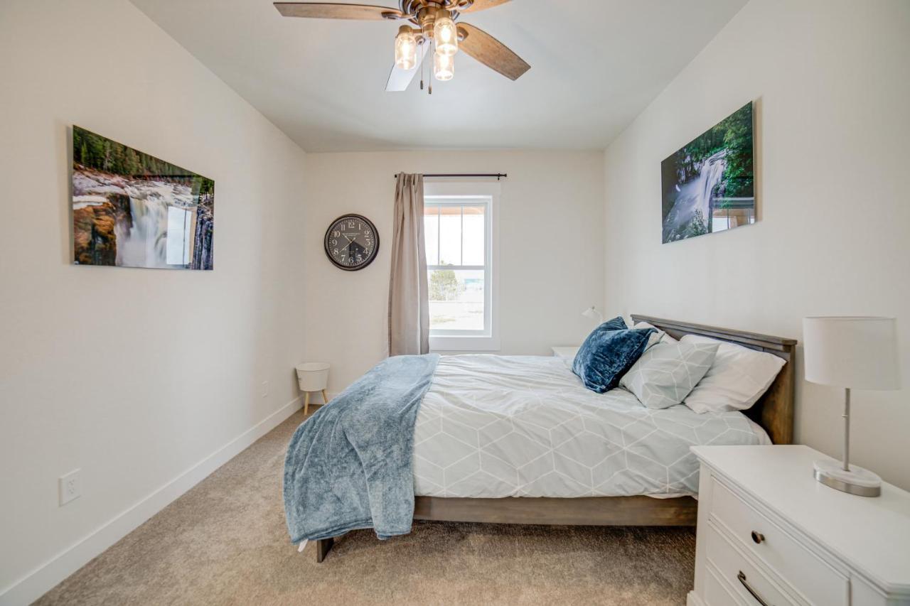 אשטון Teton Valley Getaway With Private Deck And Hot Tub! מראה חיצוני תמונה